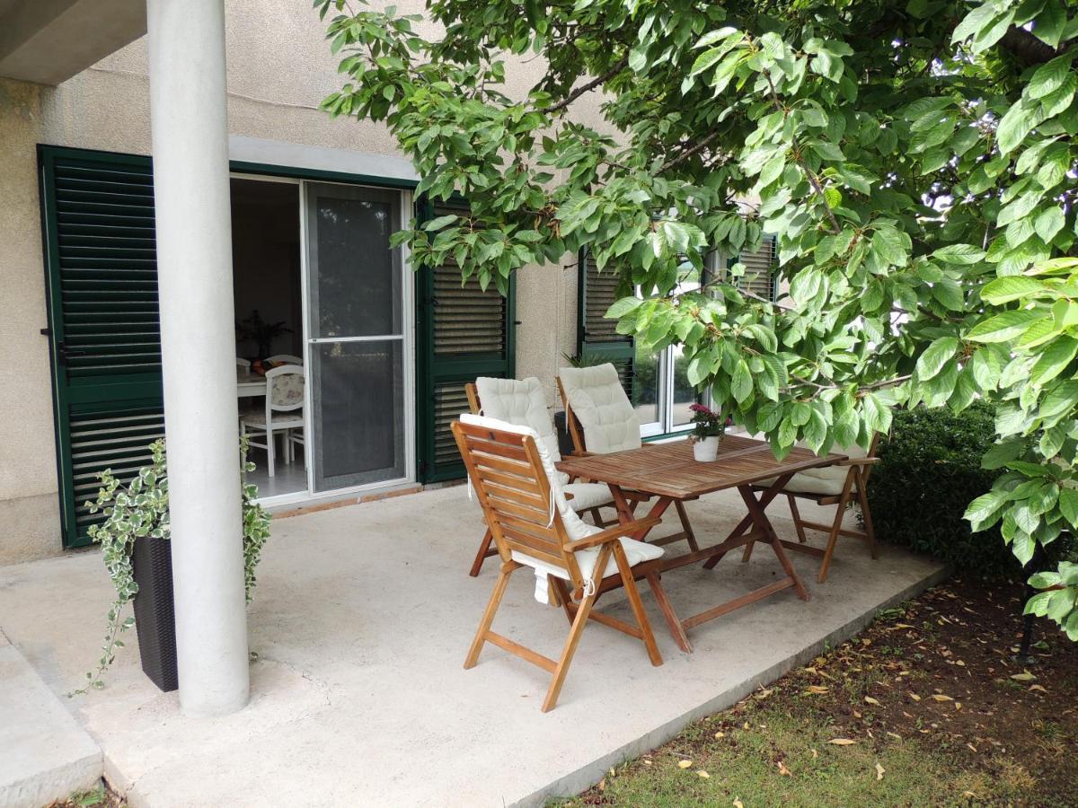 Apartment Ferara Betina  Dış mekan fotoğraf