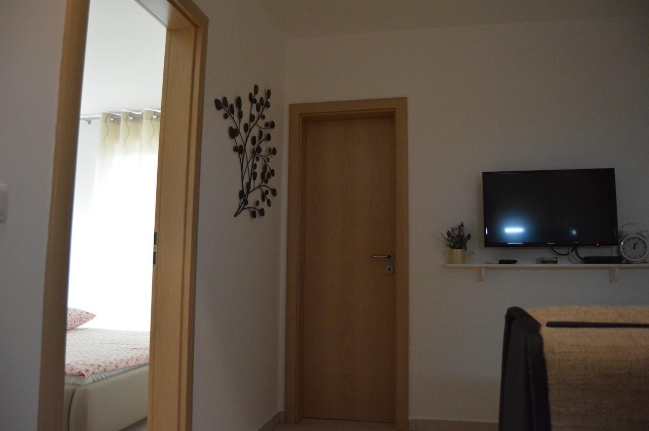 Apartment Ferara Betina  Dış mekan fotoğraf